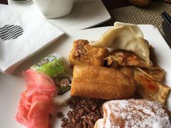 -三亚湾海居铂尔曼度假酒店