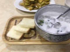 -啰啰冰屋(景洪总店)