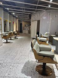 -PE SALON 