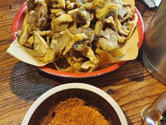 椒盐蘑菇-呱呱叫民俗风味主题餐厅(沣峪口店)