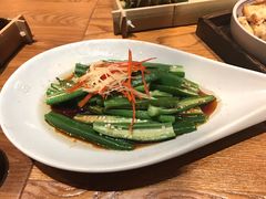 白灼秋葵-云海肴云南菜·蒸汽石锅鱼(北京良乡华冠店)