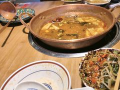 -洱火云南酸菜牛肉火锅(石景山当代商城店)