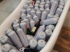 -喝丢一只鞋海鲜烧烤(市场店)