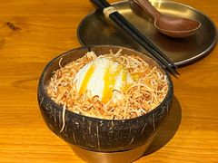 泡鲁达配椰子冰淇淋-SHAN山(前滩太古里店)