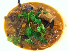 小鸡炖榛蘑-品味居·首店·大连鲜活海鲜大连菜(东港店)