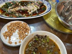 -芦茨金富饭庄·25年老字号·专做稻草鸡