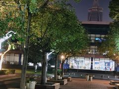 -金桥现代产业园区-停车场