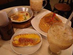 -邢泰记