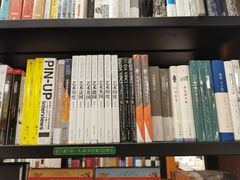 -西西弗书店&矢量咖啡(壹方购物中心店)