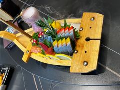 -鼎泰亨·海鲜牛肉餐厅(滨江店)
