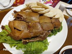 精品香酥鸭-晋阳饭庄(虎坊桥店)