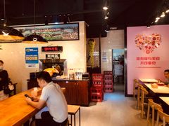大堂-胜香旺·老柳州螺蛳粉(南百店)