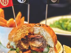 芝心牛肉堡JuicyLucy-Bistro 63 创意融合料理(广粤天地店)