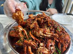 -凤凰路何眼镜香辣蟹(花果园店)