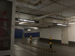 -国金中心-停车场