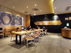 大堂-星巴克(武汉湘隆时代广场店)