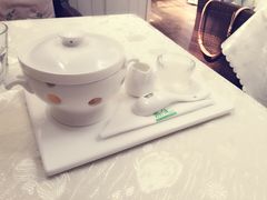 燕庭燕窝下午茶(南京西路店)-燕庭·纯燕窝·甜品下午茶(南京西路店)