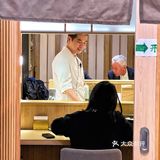 闹市中的静区日料店，上下两层打造专属用餐空间‼️
