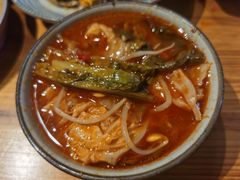 -野山舂·贵州现舂酸汤火锅(鸿通城店)