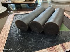 香滑黑芝麻卷-喜喜酒家·纯手工点心·粤菜