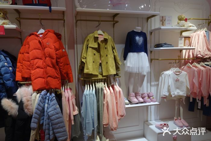 笛莎专柜(世茂广场店)图片