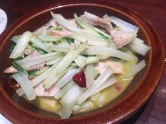 白菜梗煮芋头-金龙寨(解西店)