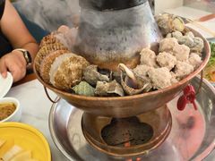 -一口猪海鲜浑锅·东北家常菜