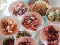 -老鼎万春卤菜(五代传承创始老店)