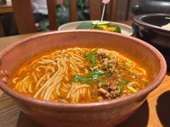 小锅米线-云海肴·汽锅鸡·云南代表菜(丁香国际店)