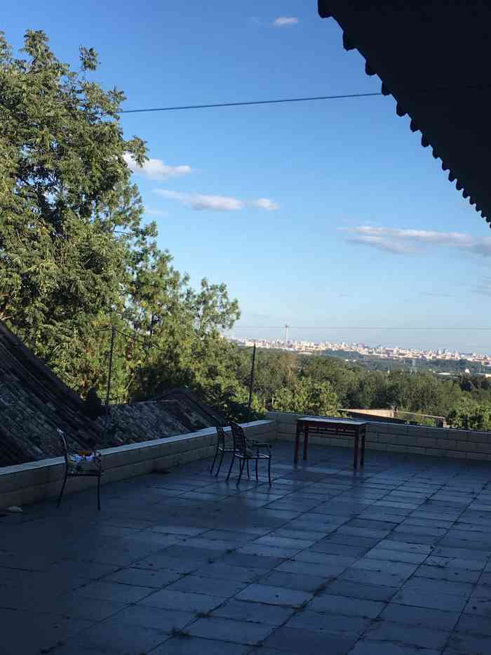 翠薇茶社-"相约八大处爬山喝茶 爬山是个说法 走到三.