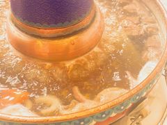 -毛辣果·贵州红酸汤牛肉火锅(西单店)