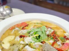 -花溪雨·森林餐厅(石基店)