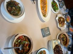 -八府香鸭·啫啫煲(华山路店)