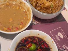 -洪氏嗨捞·广东猪肚鸡·椰子鸡火锅(西咸万象城店)