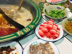 -有拈头成都市井火锅(柳市店)