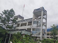 -四川汶川特大地震漩口中学遗址