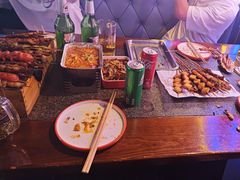 -路边边地标烧烤·川菜·小龙虾·音乐酒馆(良乡长虹店)