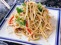 -八两八金·莱芜特色炒鸡(市南漳浦路店)