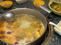-一席地·本地鸡窝·杭帮鸡火锅(萧山银隆百货店)