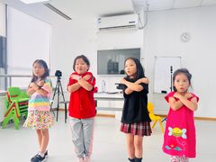 -蓝话筒·少儿成人演讲口才·主持朗诵·戏剧表演(大华第一坊店)