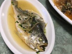 东海大黄鱼-海月湾海景餐厅( 嵊泗本地老字号店)