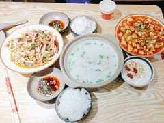 -叁煨蹄花·下饭盐帮菜(人民广场店)