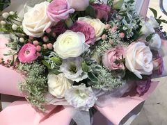 -谷莠子花艺气球派对·绿植造景·花艺沙龙(东海缤纷天地店)