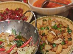 -万重锦·人文川菜馆(骡马市店)