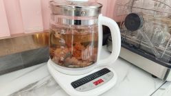 -灰姑娘美甲美睫馆