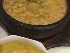 -新大咀港式茶餐厅(宝山万达店)