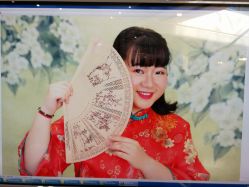 -现代经典婚纱摄影
