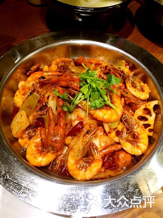 吕氏疙瘩汤之光速厨房(万达广场高新店)香辣凤爪虾煲图片 - 第1张