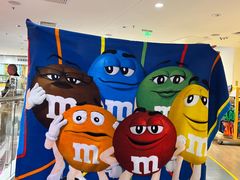 -m豆巧克力世界(上海世茂广场店)