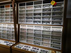 -视野联行眼镜·蔡司·控优点授权(长白万象汇店)